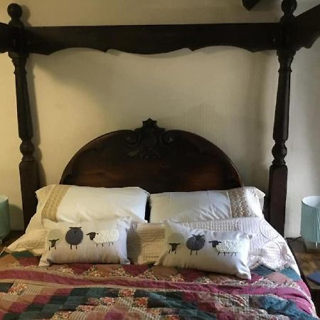 Villa Onney House à Crickhowell Extérieur photo